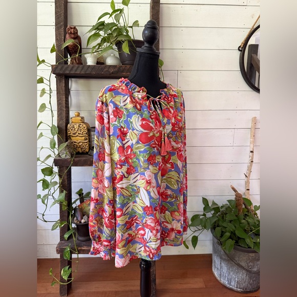 Belle by Kim Gravel: Vibrant Floral Blouse with Tassel Detail - Picture 13 of 17